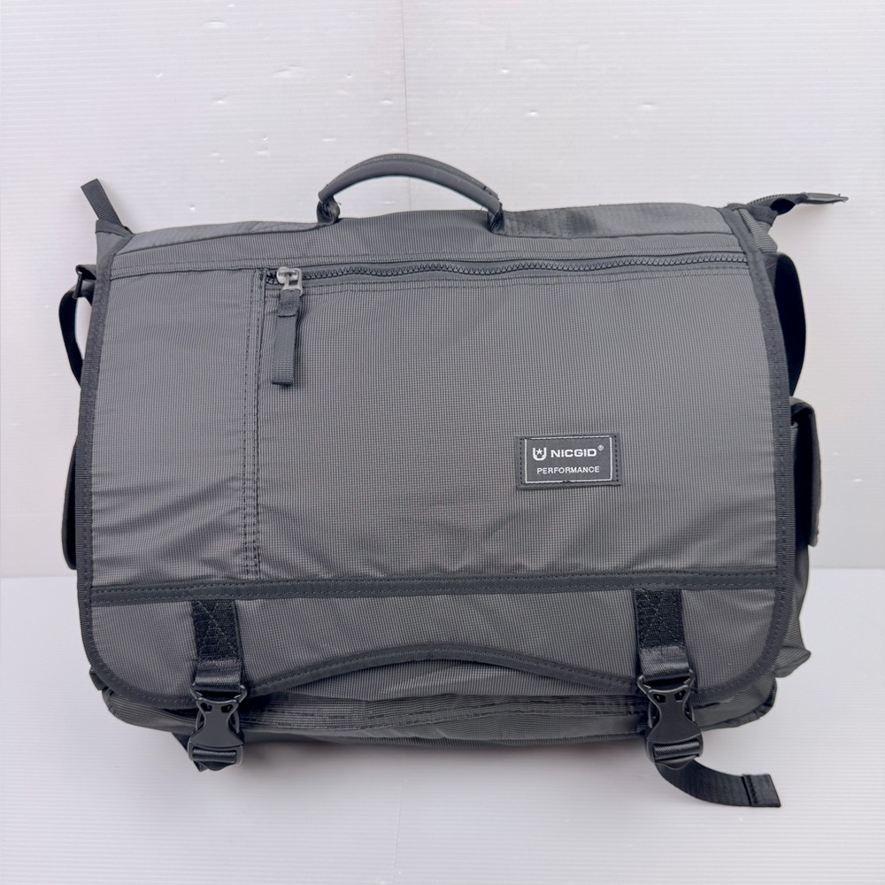 NICGID Performance Large Messanger Bag 17” Laptop Chest Bag Shoulder Crossbody